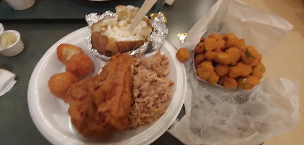 White Meat Fried Chicken Dinner